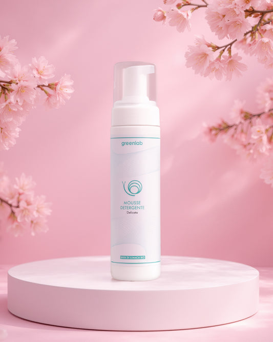 Mousse Detergente Viso e Collo - Per una pelle pulita, fresca e luminosa